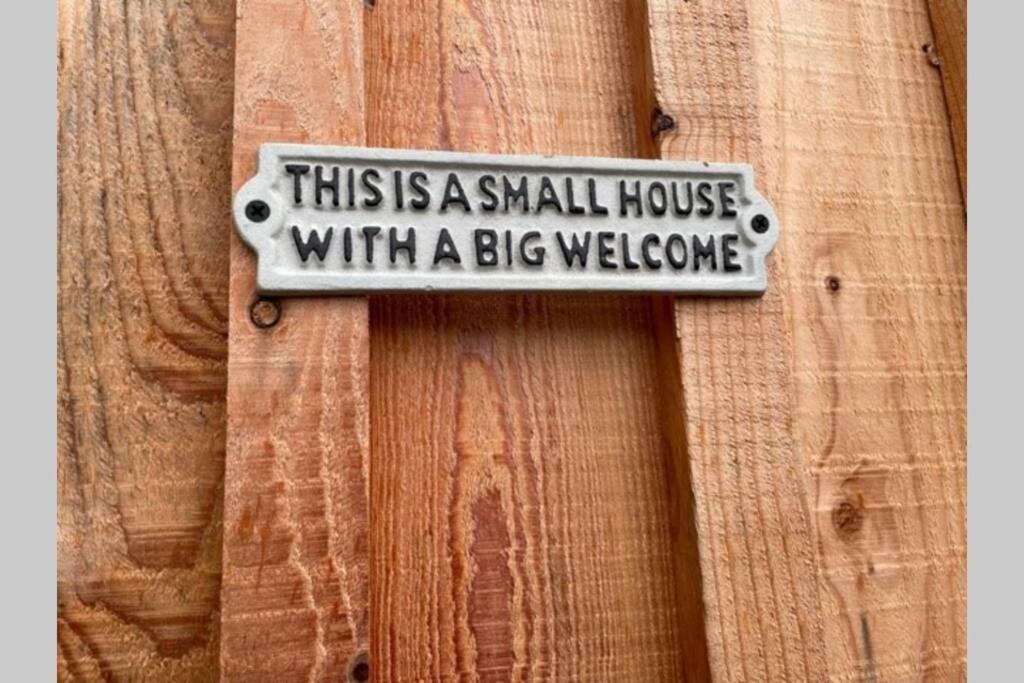 פורט אוגוסטוס Coorie Doon Cabin! Great Scottish Welcome מראה חיצוני תמונה